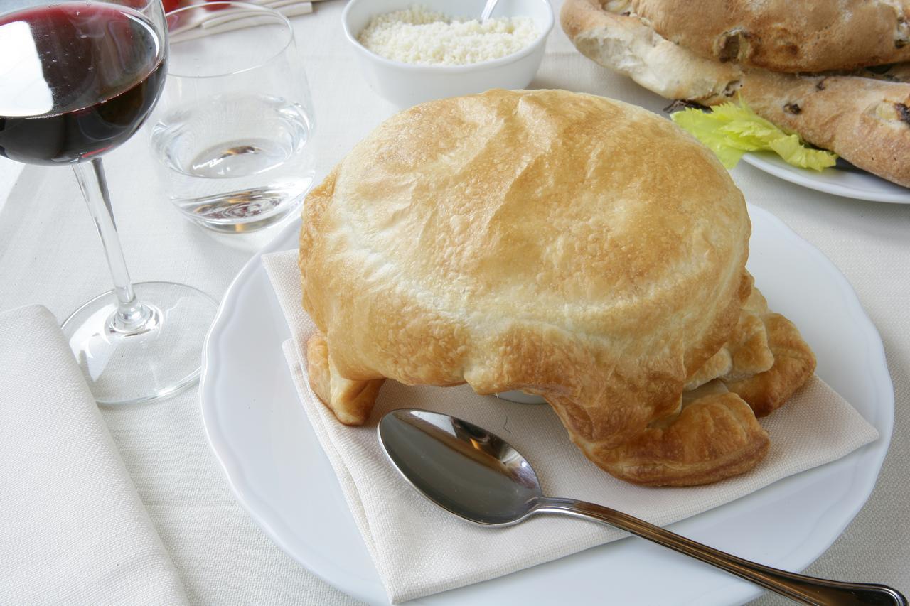 Albergo Ristorante Marcheno ภายนอก รูปภาพ