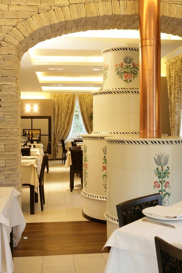Albergo Ristorante Marcheno ภายนอก รูปภาพ